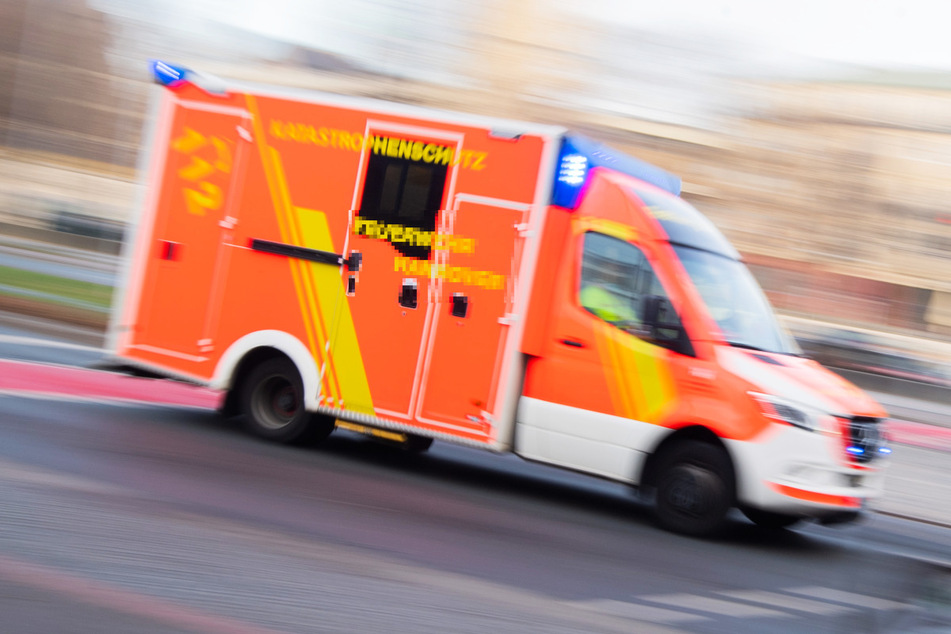 Einbruch geht schief: Mann stürzt fast zehn Meter in die Tiefe