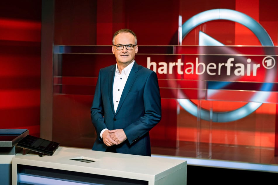 "hart aber fair", moderiert von Frank Plasberg (63).
