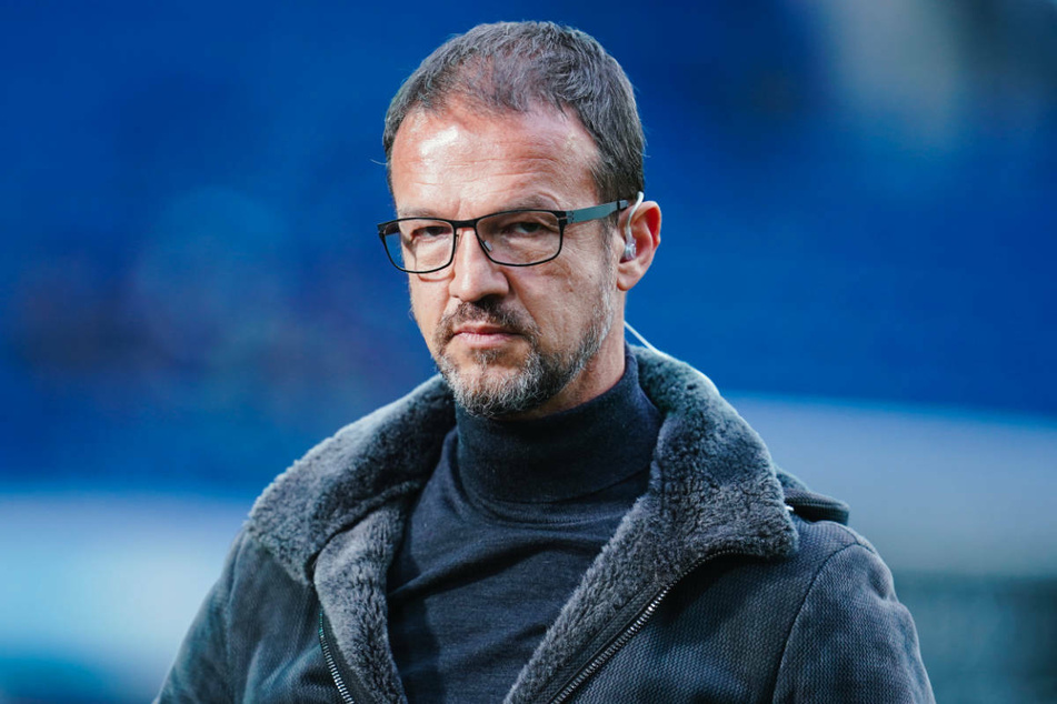 Blickt Fredi Bobic (49) nach seinem Abgang bei Eintracht Frankfurt in eine blau-weiße Zukunft?