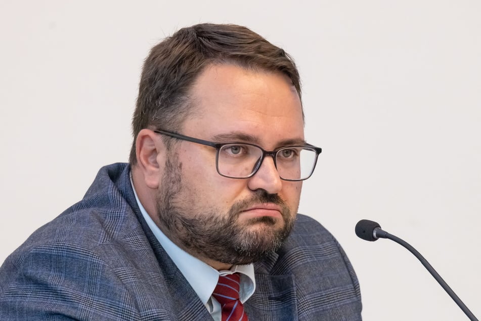 Bürgermeister Sebastian Lasch (49, SPD) hat eine erste Bilanz zu Vorfällen und Einsätzen am Zwickauer Marienplatz veröffentlicht.