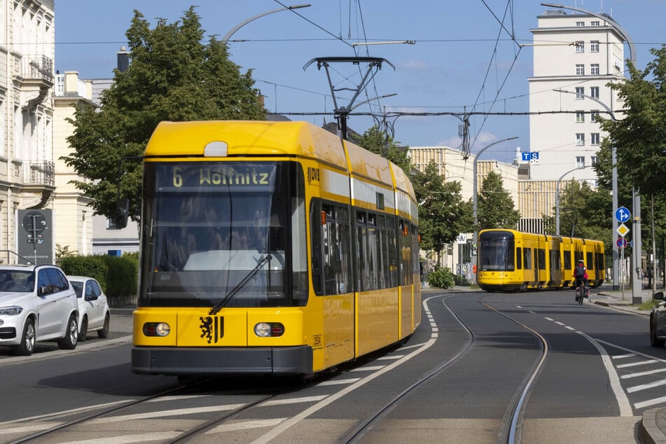 Am Sonntag werden Bahnen, unter anderem die Linie 6, umgeleitet. (Archivfoto)