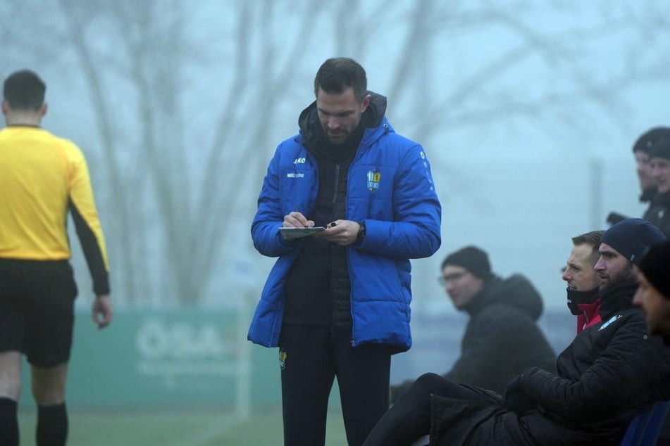 CFC-Trainer Benjamin Duda sah ein gutes Spiel seiner Mannschaft. Er hatte dennoch einiges zu notieren.