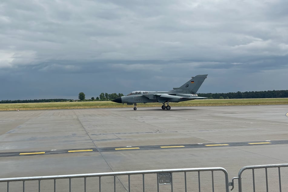 Der Eurofighter "Tornado" auf dem Weg zur Flugshow.