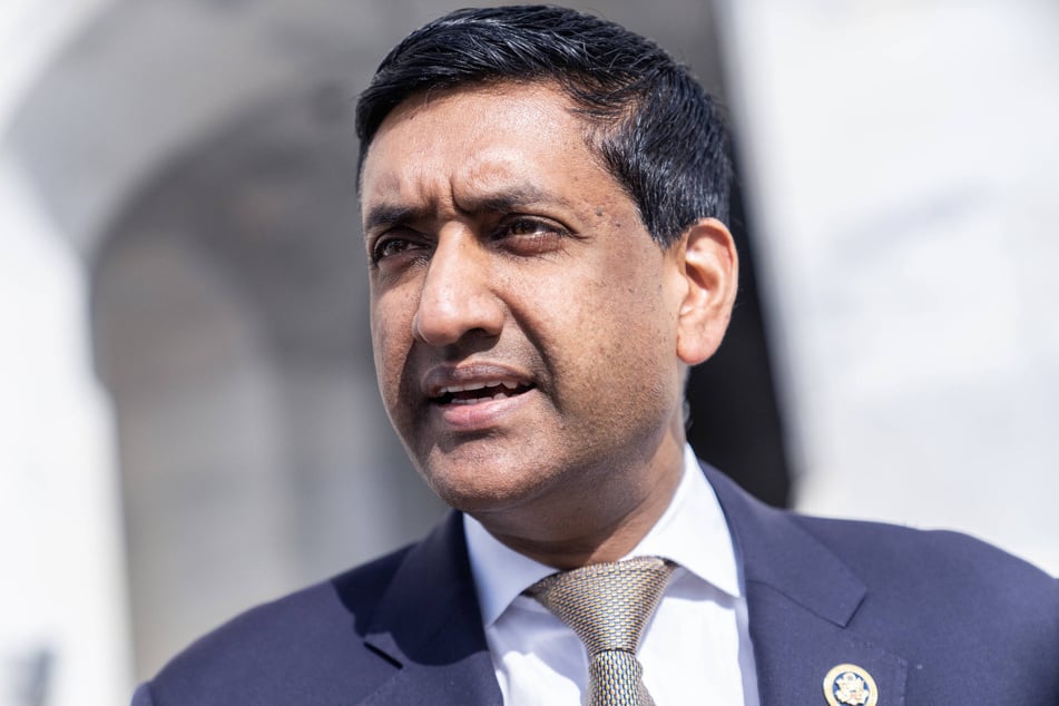 Representative Ro Khanna is leading a Democratic effort in Congress toward US recognition of a Palestinian state.