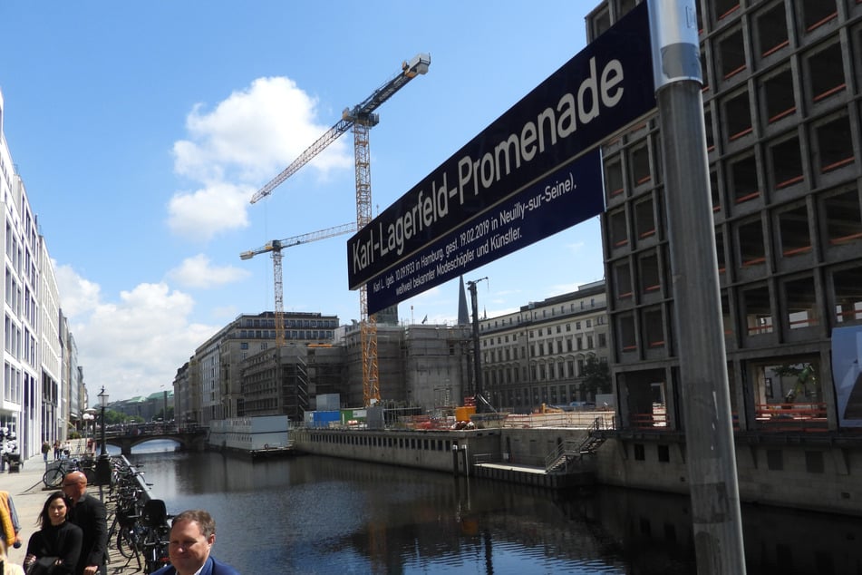 Am Donnerstag wurde in Hamburg die Karl-Lagerfeld-Promenade eingeweiht.