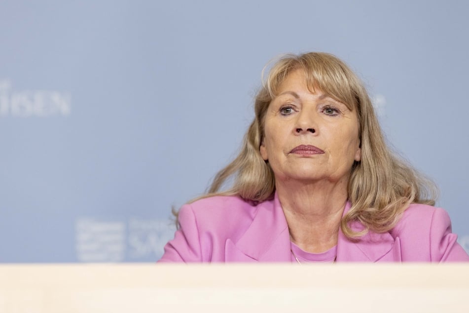 Sozialministerin Petra Köpping (67, SPD) wünscht, dass junge Menschen mit Zuversicht auf die Zukunft schauen.