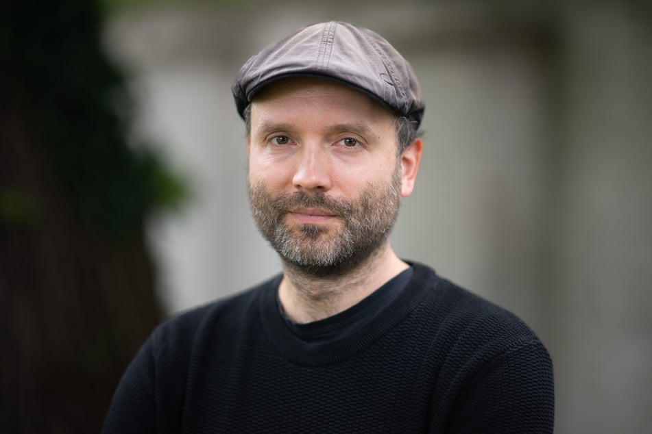 Marc-Uwe Klings (44) Känguru rebelliert - mal wieder.