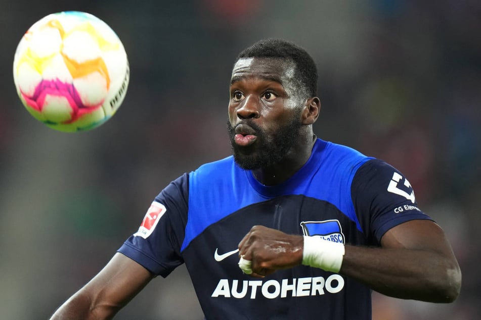 Hertha BSC soll ein Angebot für Wilfried Kanga (26) vorliegen, der seit dem Abstieg kein einziges Pflichtspiel mehr für die Berliner absolviert hat.