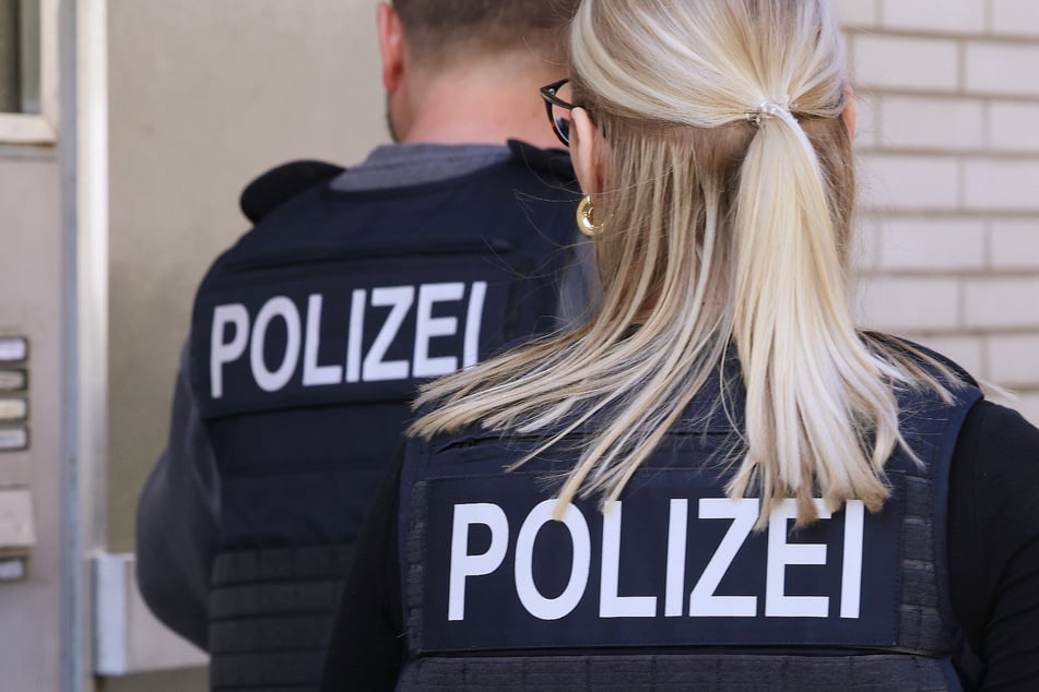 Chemnitz: Raub-Attacke in Chemnitz: Frau von Quartett überfallen