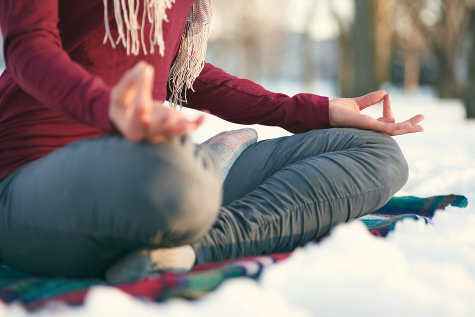 Meditation ist eine ausgezeichnete Methode, um zu sich selbst und letztendlich zur Ruhe zu kommen. Anfangs braucht es aber etwas Übung. (Symbolbild)