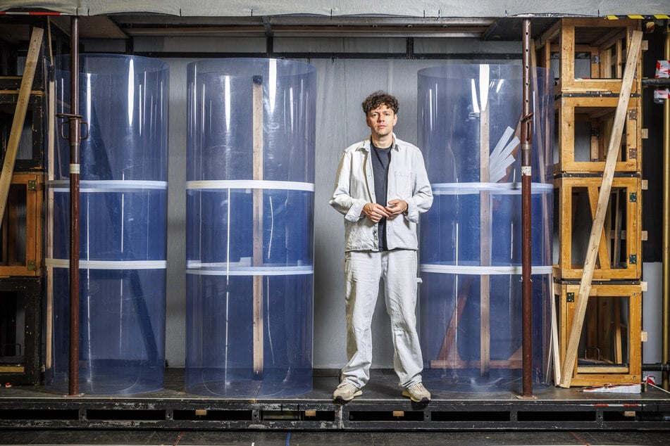 Christian Friedel (47) probt derzeit mit seiner Band für die Premiere ihres Shakespeare-Abends "Love, Death and Shadows", die am 5. September im Staatsschauspiel Dresden sein wird.