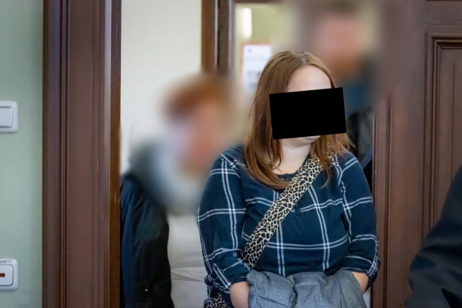 Haupttäterin Stefanie T. (34, v.) wurde zu zwei Jahren auf Bewährung verurteilt.