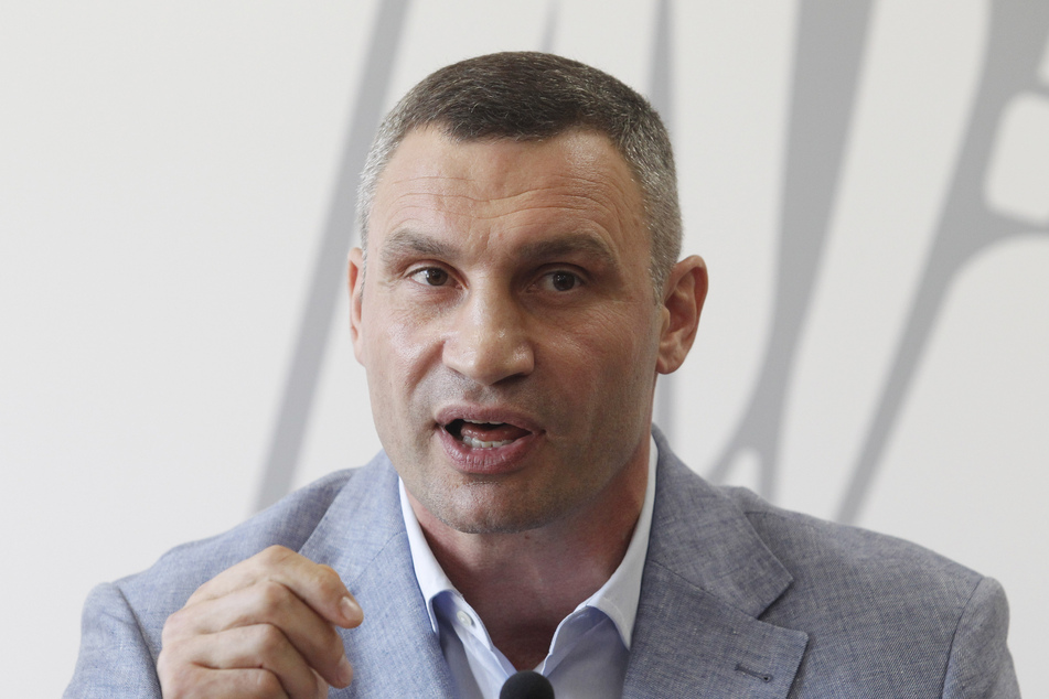 Vitali Klitschko stellte sich zur Wiederwahl als Bürgermeister in der Hauptstadt der Ukraine. Doch er verfehlte die Mehrheit wohl knapp.