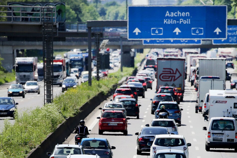 Die A4 Richtung Olpe muss ab dem 12. September für zehn Tage komplett gesperrt werden. (Symbolbild)