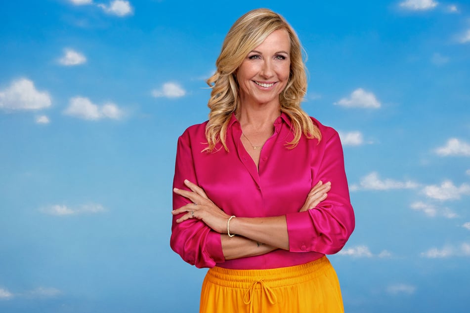 Andrea "Kiwi" Kiewel (60) moderiert den ZDF-Fernsehgarten bereits seit 2000 - lediglich unterbrochen von einer einjährigen Pause im Jahr 2008.