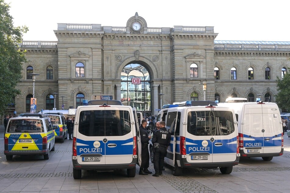 Die Polizei registrierte bislang keine größeren Vorkommnisse bei der Landtagswahl.