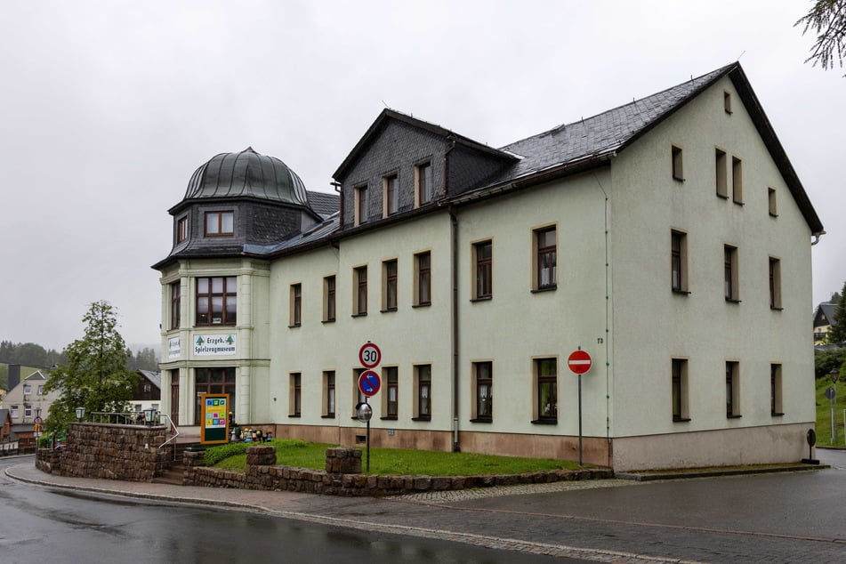 Das Spielzeugmuseum in Seiffen soll nach dem Umbau am 25. September wieder öffnen.