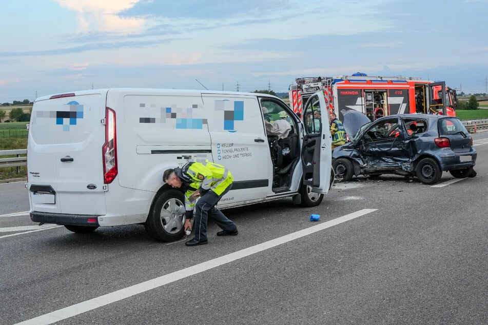 Die Autos mussten abgeschleppt werden.