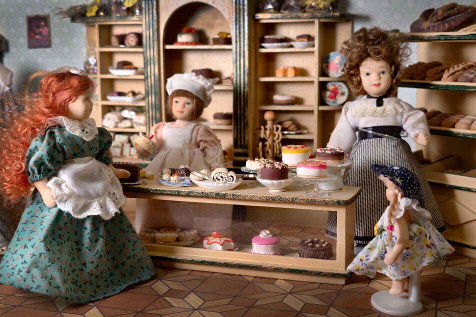 Hier duftet es förmlich nach frischem Brot: Der Mohnstollen in der Bäcker- und Konditorei wurde mit echtem Mohn "gebacken".