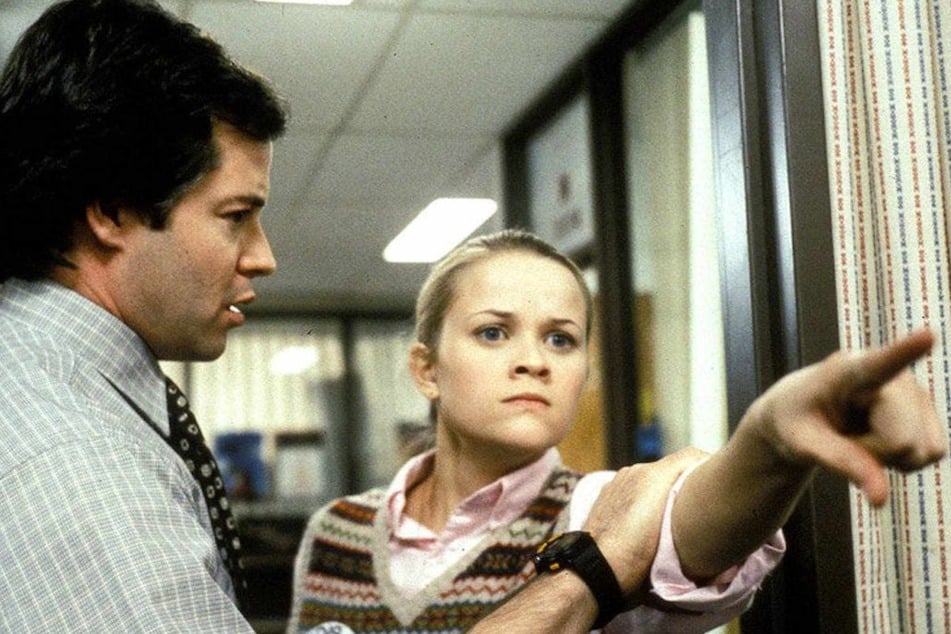 When Tracy Flick (Reese Witherspoon) finds out that civics teacher Jim McAllister (Matthew Broderick) is the mastermind behind her biggest competitor, she declares war!