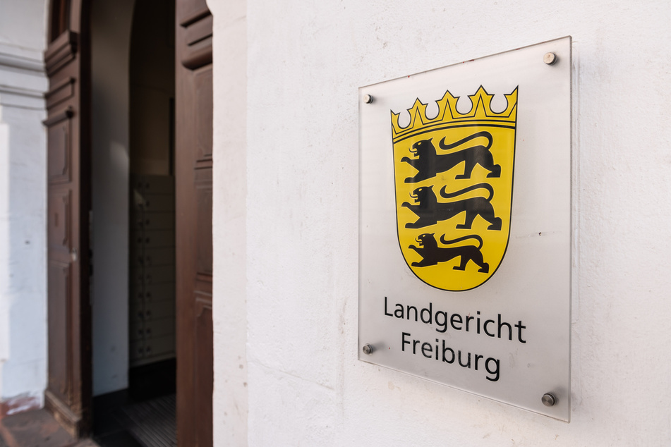 Vor dem Freiburger Landgericht findet am Dienstag eine Verhandlung statt, die für Aufsehen sorgt. (Symbolbild)