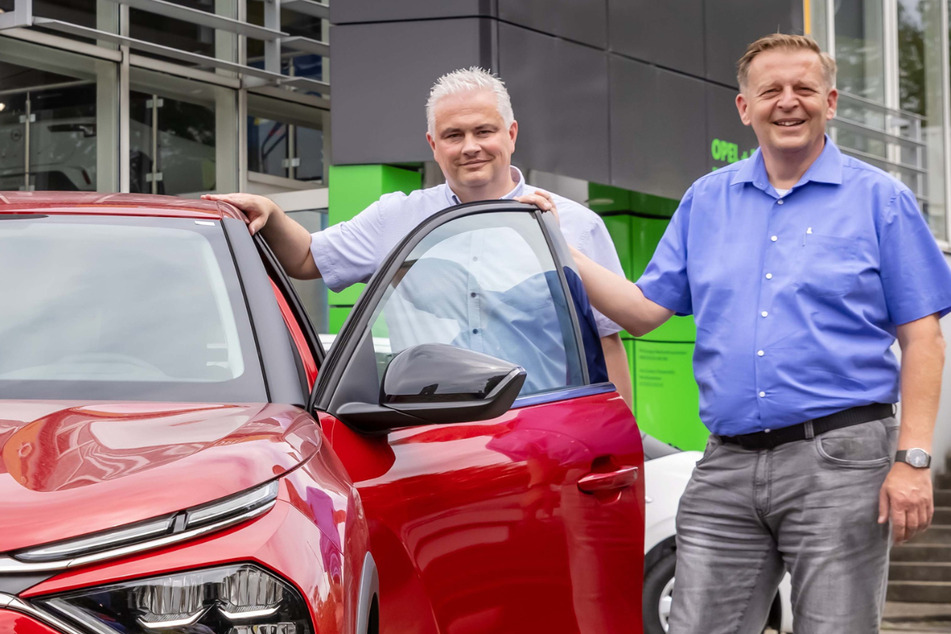 Kennen Citroen in- und auswendig: Verkäufer Herr Thaler und Herr Scheibe (v. l.)