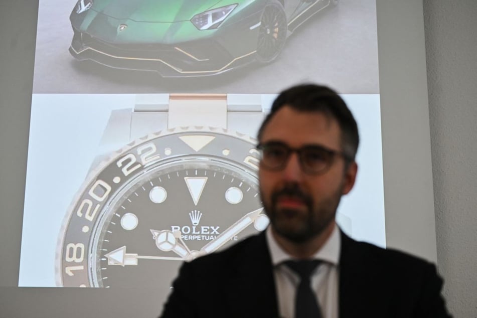 Es sollen Uhren mit Schätzwerten bis zu 790.000 Euro versteigert werden.