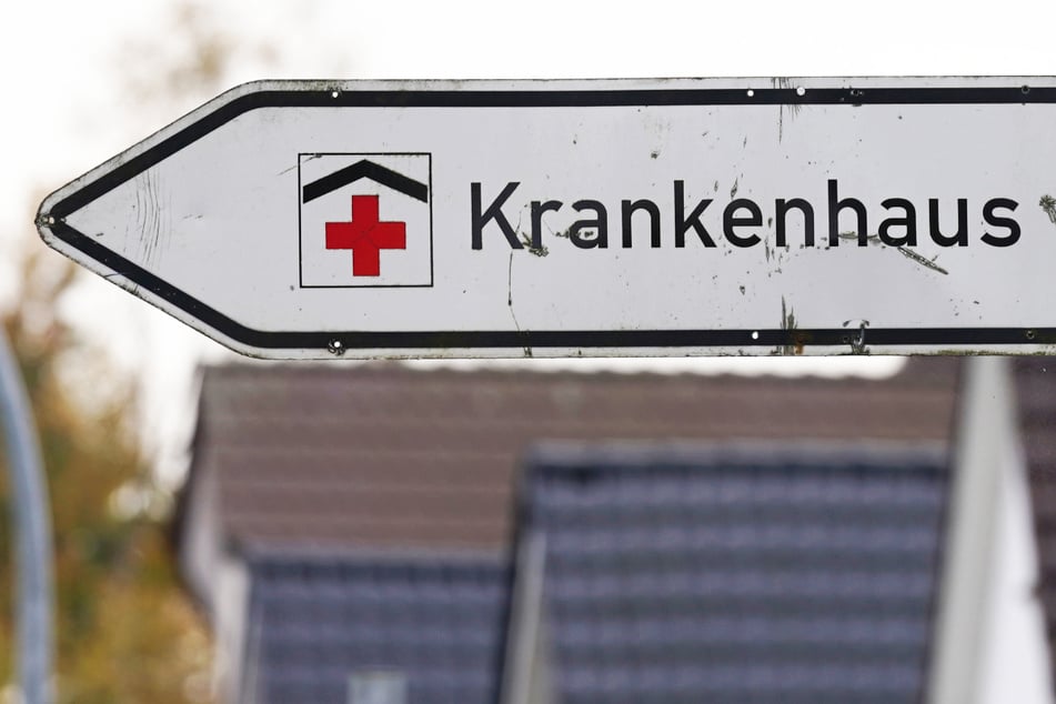 Die benötigte Zeit, um in das nächstgelegene Krankenhaus zu gelangen, variiert in Hessen teilweise enorm. (Symbolbild)