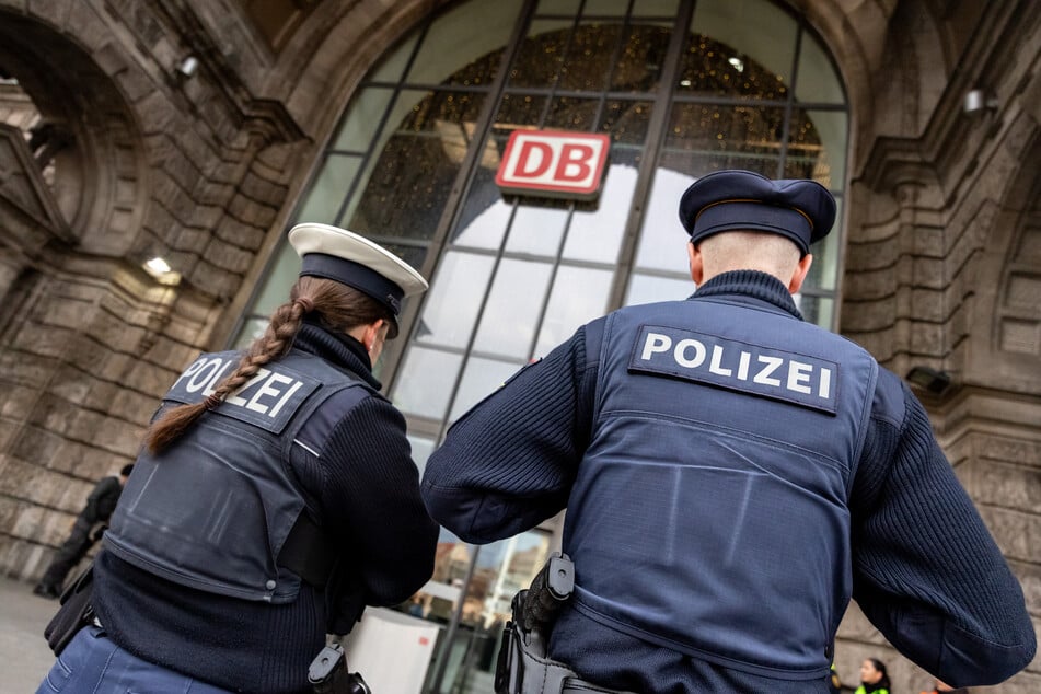 Bundespolizisten nahmen am Nürnberger Hauptbahnhof einen Mann (41) fest. (Symbolfoto)
