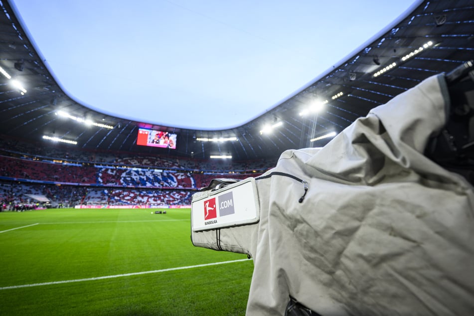 Die Bundesliga-Konferenz wechselt offenbar die Heimat und läuft künftig bei DAZN.