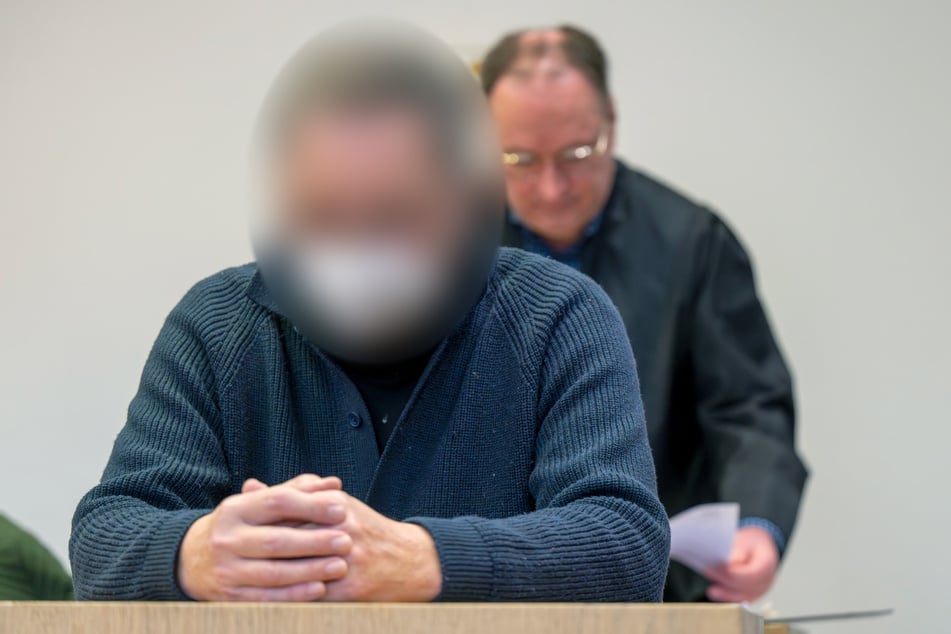 Der Geistliche gestand auch seine früheren Taten, konnte dafür aber nicht belangt werden.