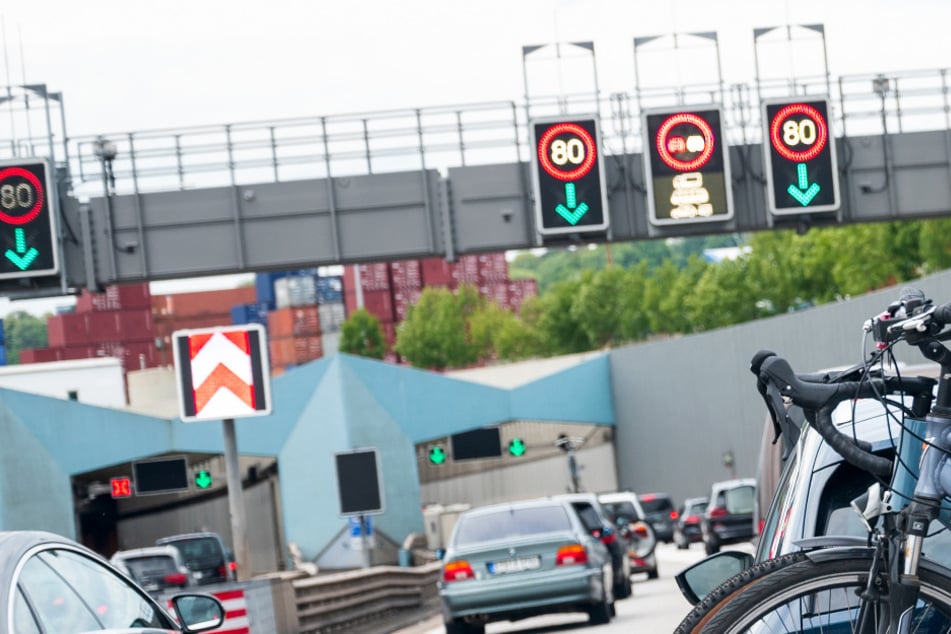 Achtung, Verkehrschaos! Große Doppel-Sperrung auf der A7 in und um Hamburg