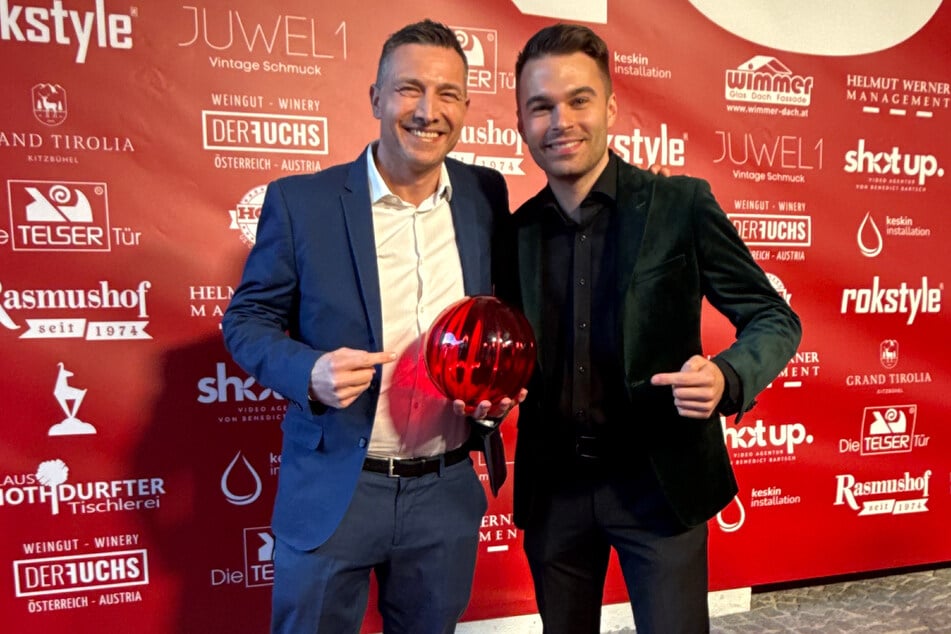 Sven Kaesling (49, l.) und Benedict Bartsch (22) haben die Heino-Doku produziert.