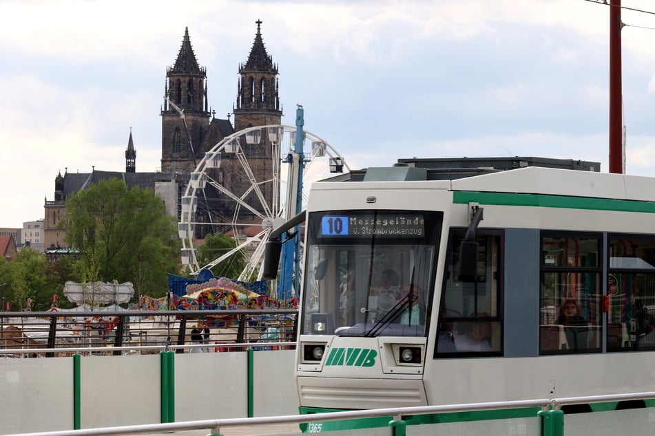 Unter anderem ist die MVB-Straßenbahnlinie 10 von den Demonstrationen betroffen. (Archivbild)