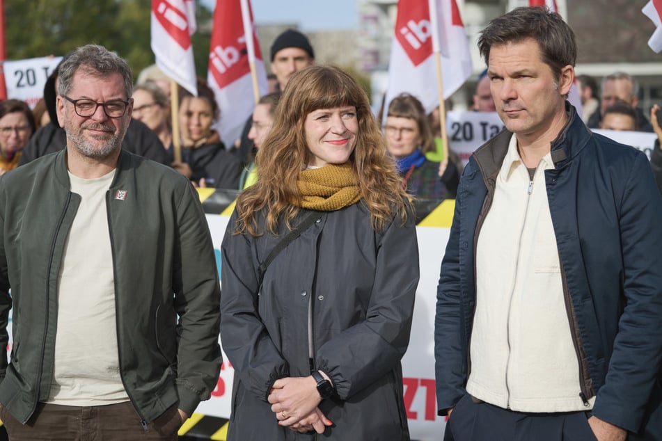 Die Fraktionsvorsitzenden Werner Graf (46, Grüne, l.), Kerstin Wolter (40, Linke) und Steffen Krach (47, SPD, r.) reden wieder: Auch am Freitag gehen die Sondierungen weiter.