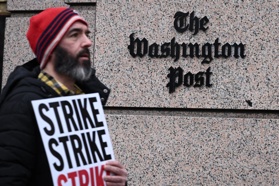 Washington Post staffers walk off the job in 24-hour strike for fair pay