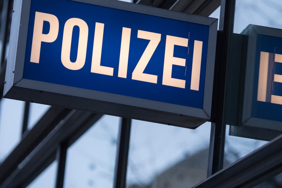 Die Polizei konnte zwei mutmaßliche Einbrecher festnehmen. (Symbolbild)