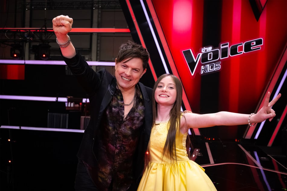 Katelyn (13) aus Irland schnappte sich den Sieg mit Coach Michael Patrick Kelly (48).