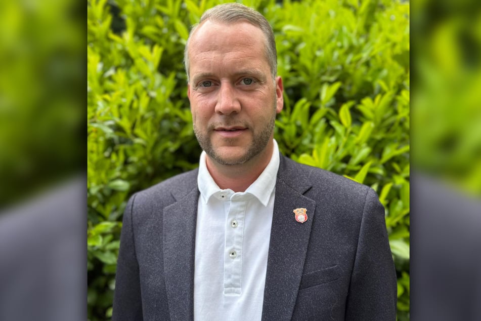 Bürgermeister Sven Gleißberg (42) ärgert sich über den Anschlag auf das Ehrenamt.