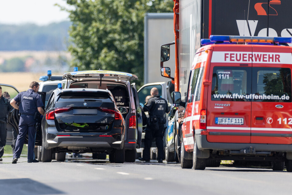 Polizei, Feuerwehr und das SEK waren im mittelfränkischen Uffenheim im Einsatz.