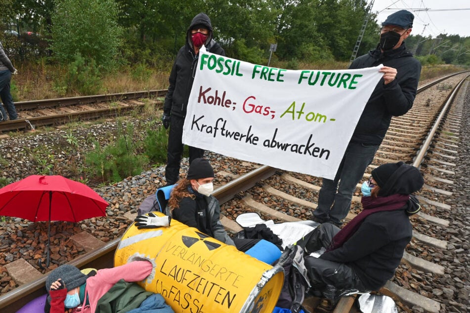 Vor knapp zwei Wochen haben Klimaaktivisten die Gleis- und Förderanlagen in Jänschwalde blockiert, um für den Kohleausstieg zu demonstrieren.