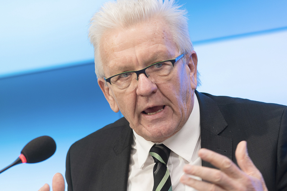 Er hat als Schwabe kein Problem mit dem Badener Lied: Winfried Kretschmann (72, Grüne).