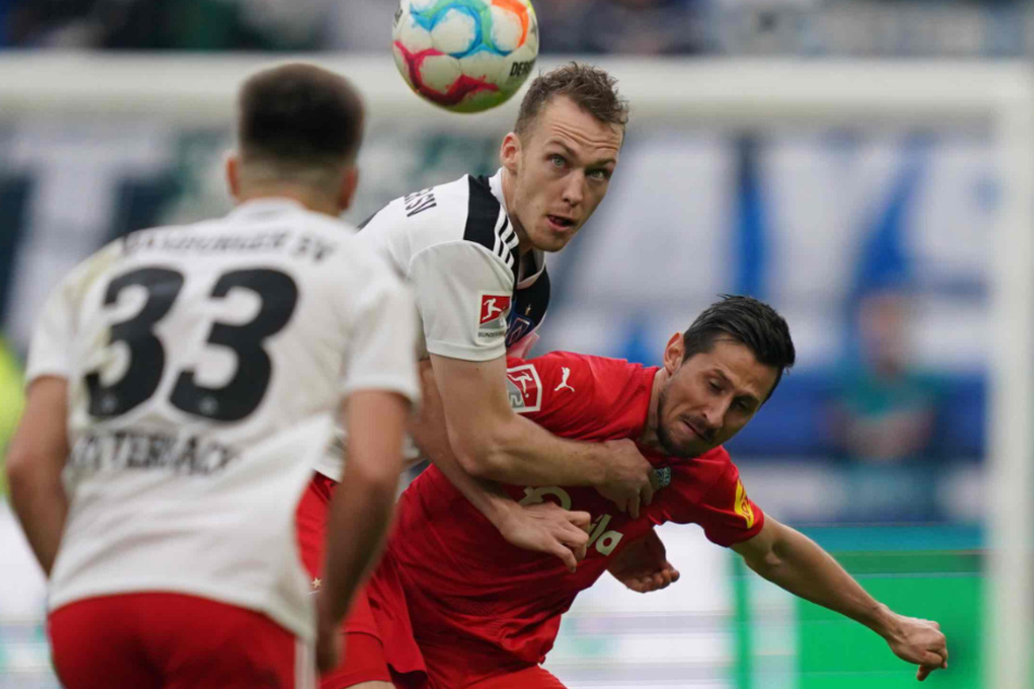 HSV-Kapitän Sebastian Schonlau (27) verlieh der wackeligen Abwehr gegen Holstein Kiel Stabilität. Gegen Fortuna Düsseldorf fehlt er aber gelbgesperrt.