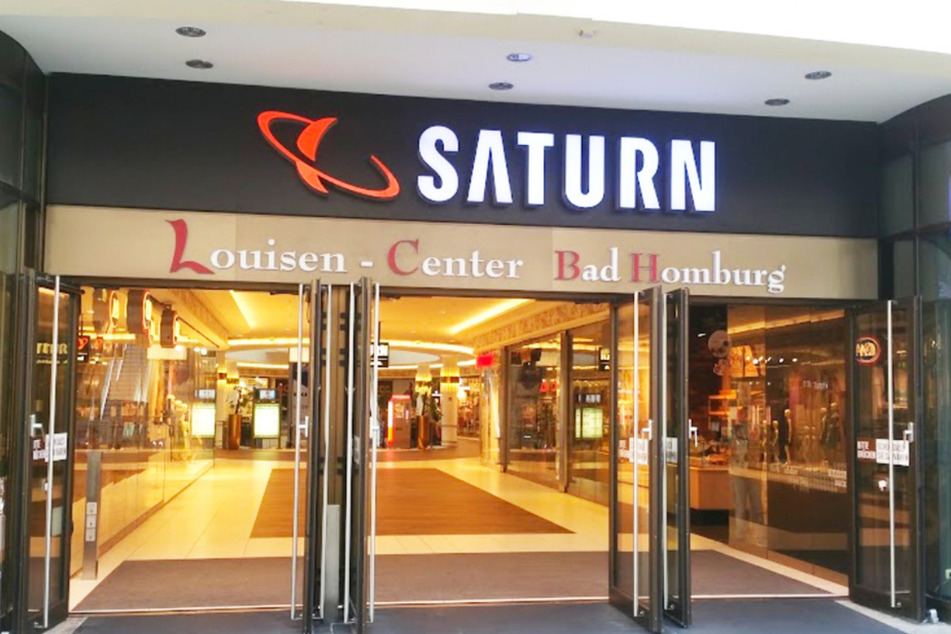 Saturn Bad Homburg (im Luisen-Center) auf der Louisenstraße 90.