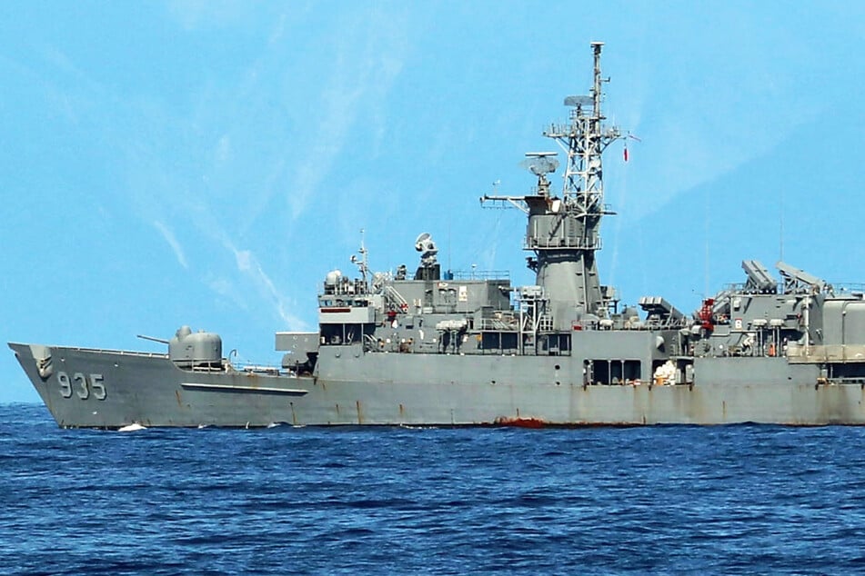 Das Foto zeigt die taiwanesische Fregatte "Lan Yang" im südchinesischen Meer - der Konflikt rund um die von China abtrünnige und von den USA unterstützte Insel Taiwan könnte laut der Analyse von Jörg Kronauer zum Auslöser eines Krieges werden.