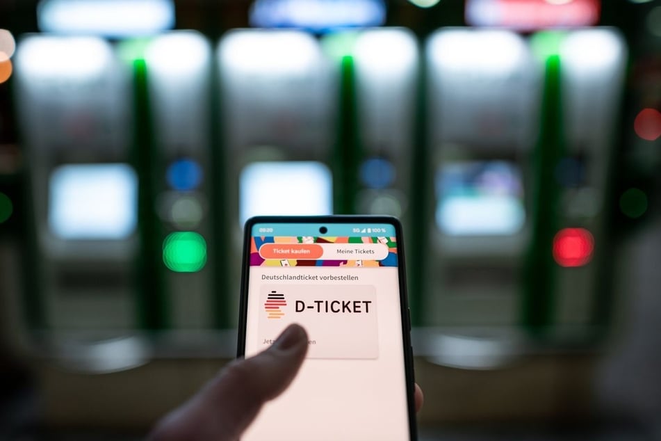 Für Azubis wird das Deutschlandticket ab diesem Sommer günstiger. (Symbolfoto)