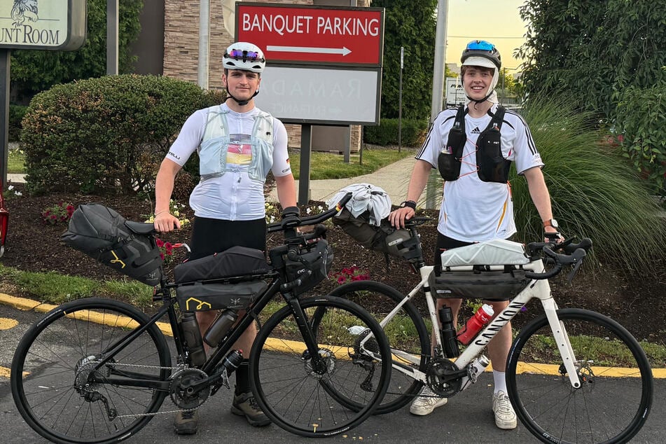 Berlin: 5000 Kilometer in 20 Tagen: Zwei Brandenburger wagen Extrem-Tour durch die USA