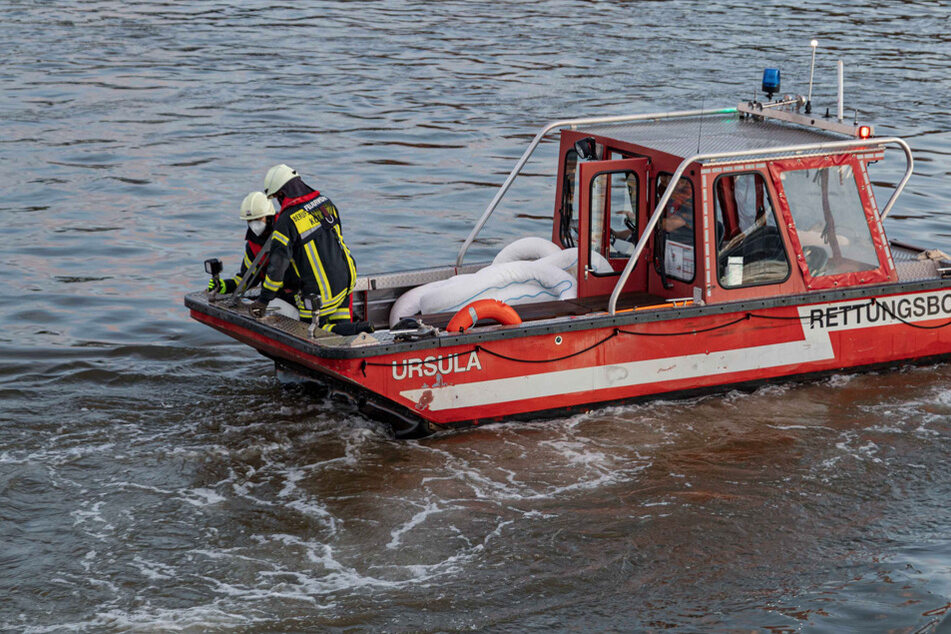 Die Feuerwehr war mit insgesamt 33 Kameraden im Einsatz.