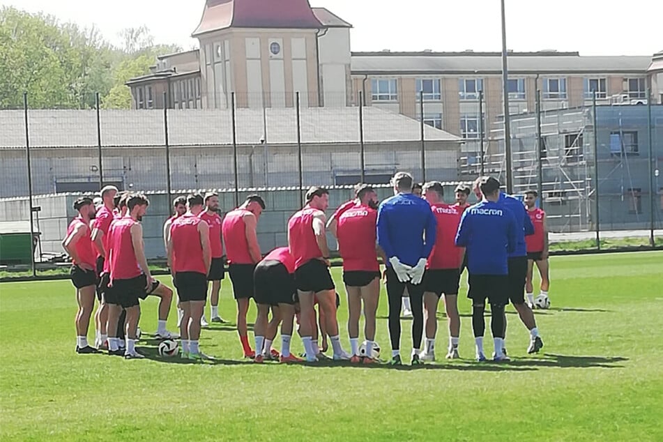 Energie Cottbus nutzt mehrfach die Woche den städtischen Trainingsplatz in der Parzellenstraße. (Archivbild)