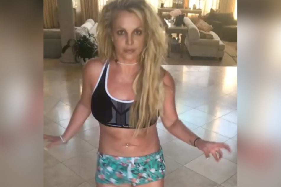 Seit geraumer Zeit teilt Britney Spears (38) regelmäßig Tanzvideos, in denen sie zunehmend verwirrt wirkt.
